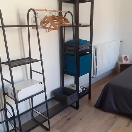 Au Calme Haute 홈스테이 오슈